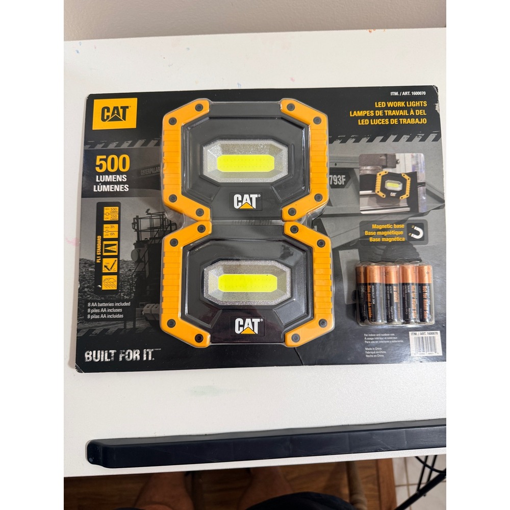 CAT LED Work Lights OS Yellow Good 500 Lumens Magnetic Base 2-Pack 1600070